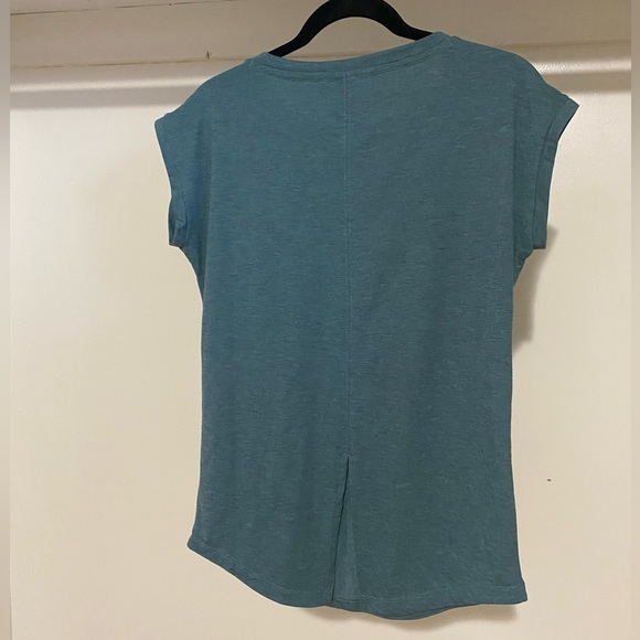 EUC Mountain Hardwear Everyday Perfect Tee Shirt Teal Medium - Picture 5 of 5